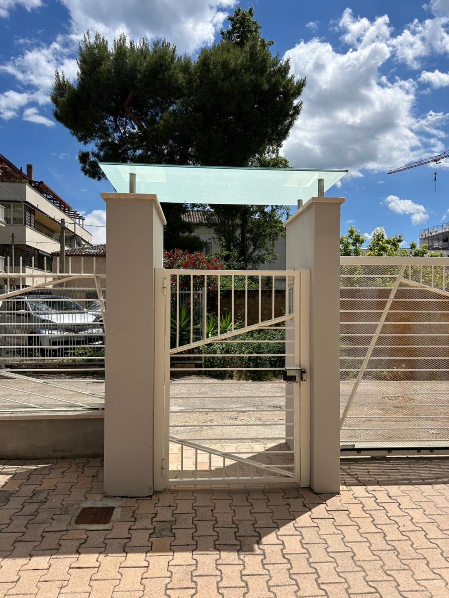Appartamento Zona Residenziale, Due Passi Dal Mare Pescara Exterior photo